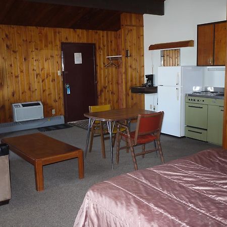 Pembina River Inn Entwistle Luaran gambar