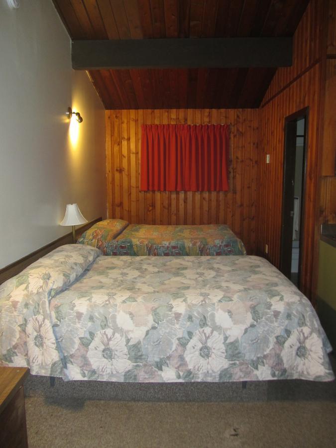 Pembina River Inn Entwistle Luaran gambar