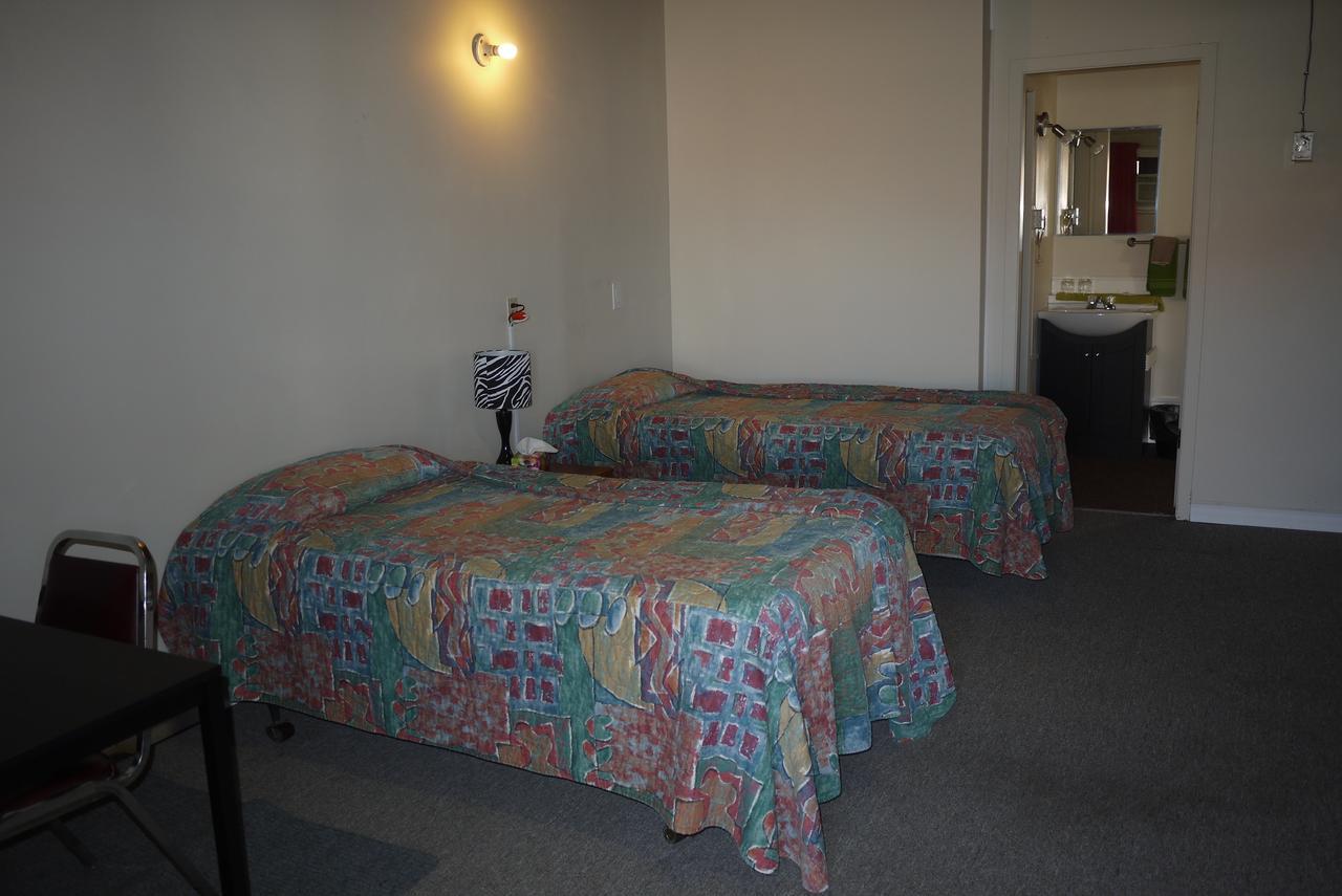Pembina River Inn Entwistle Luaran gambar